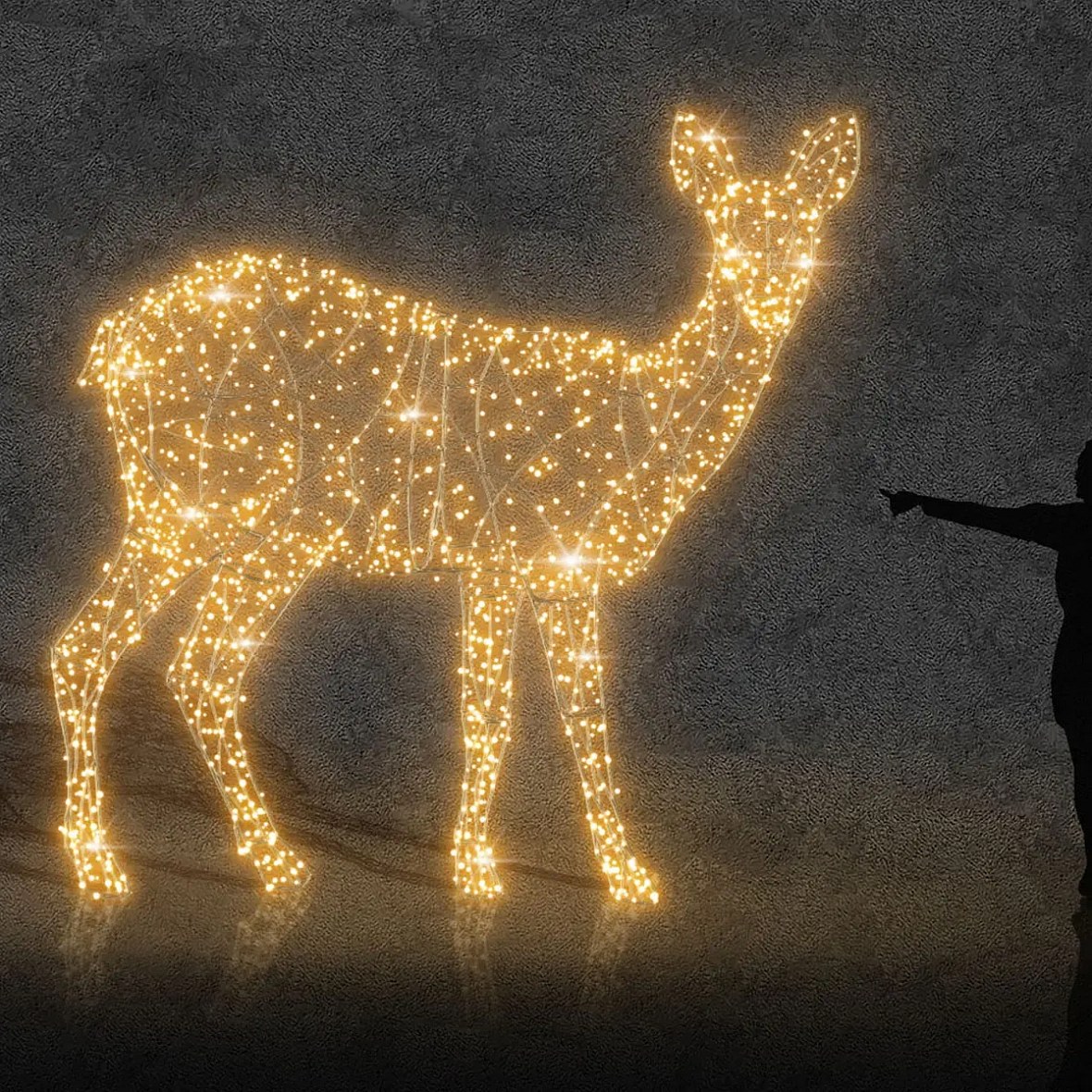 3D LED světelná srna 300 × 260 × 80 cm, teple bílá, 36 V, 58,4 W, 40 kg, 7 dílů, H