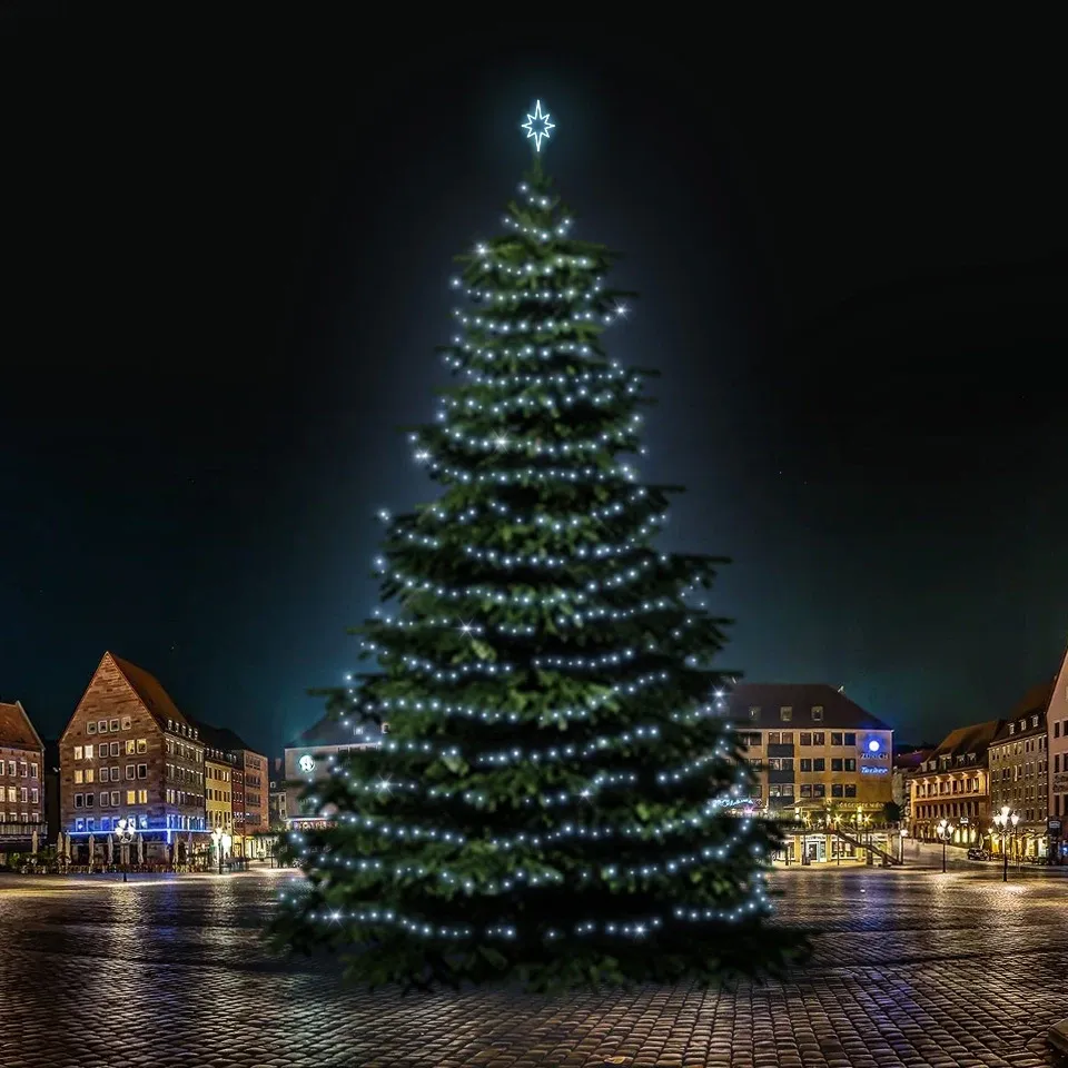 LED light set for Christmas trees 21-23 m high, ice white