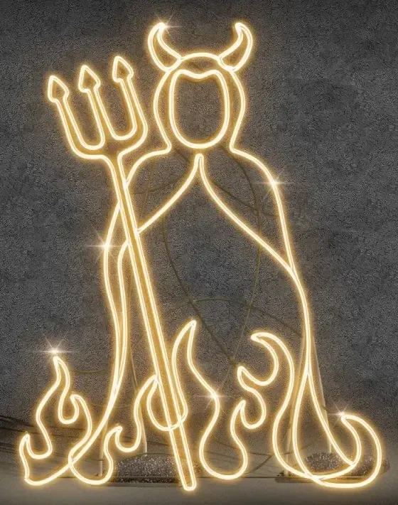 2D LED light lucifer, 128 × 165 cm, warm white, standing