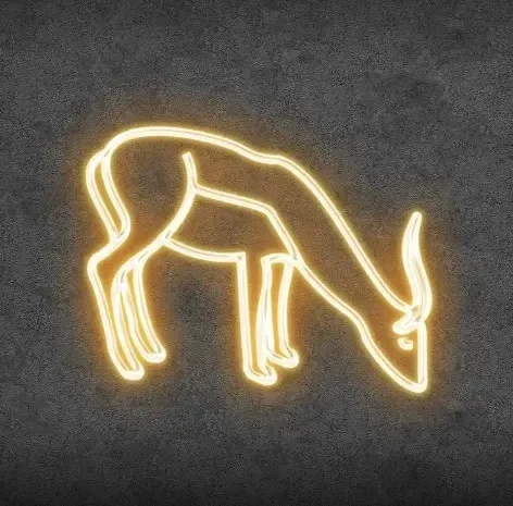 Eco Fix 2D LED light antelope, 200 × 150 cm, warm white, standing, 3D printed, aluminium