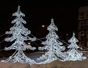Eco Fix 2D LED tree light, 600 cm, ice white with crystals, aluminium