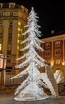 2D LED tree light, 700 cm, cold white with Flash, aluminium