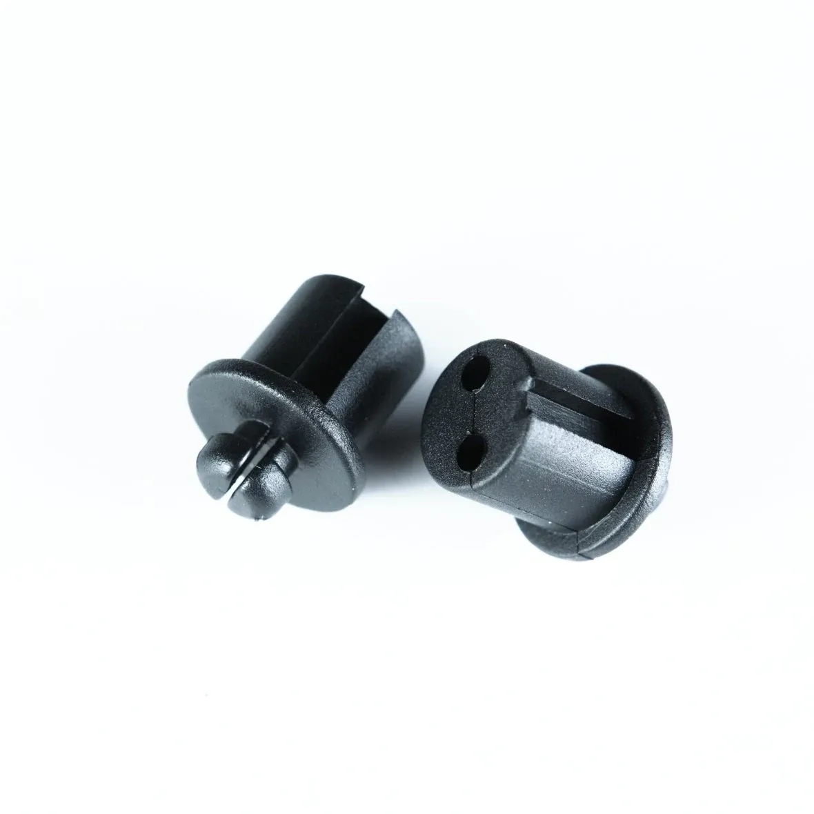 End caps, black, pack of 10, for male connector