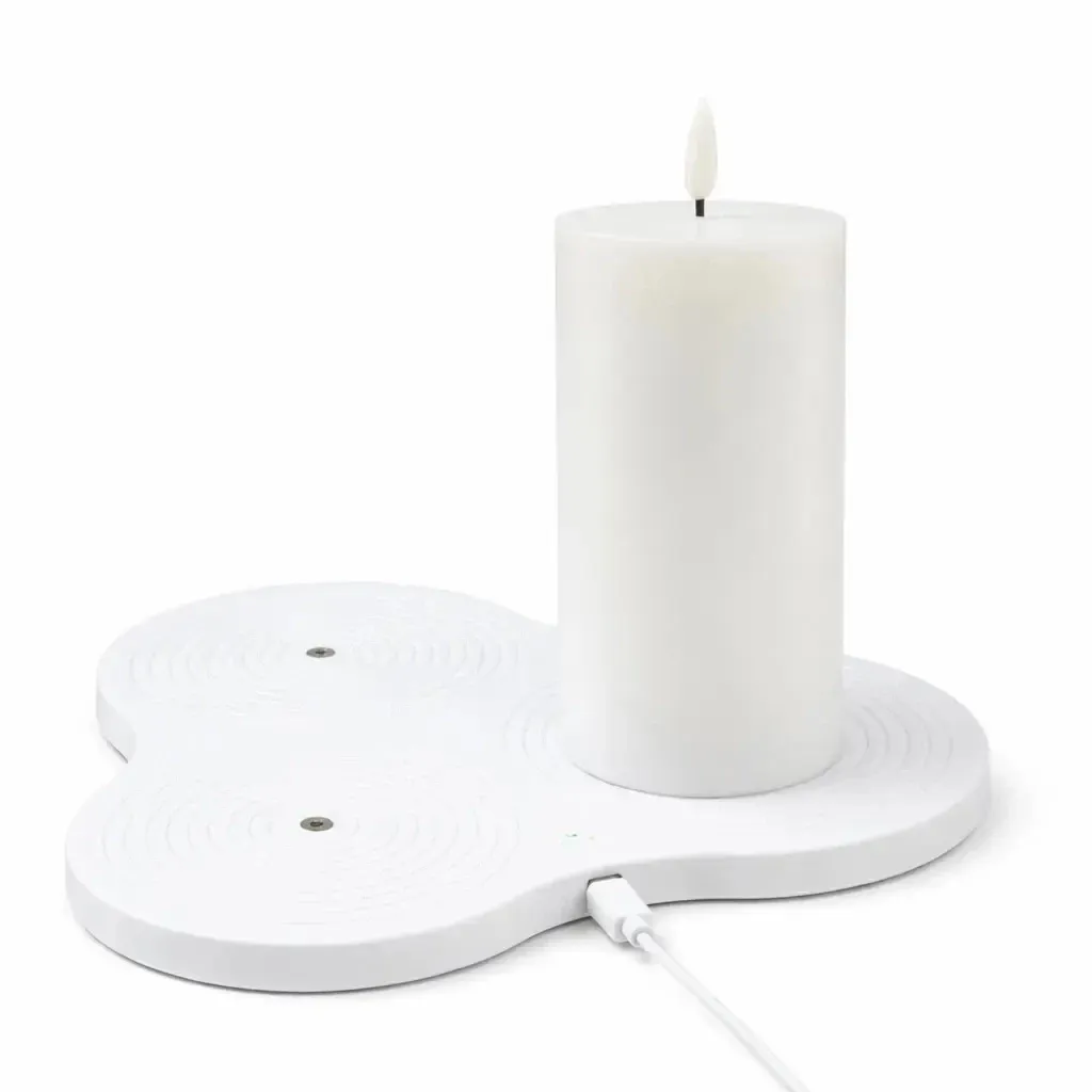 Charging pad for 3 LED rechargeable candles, white