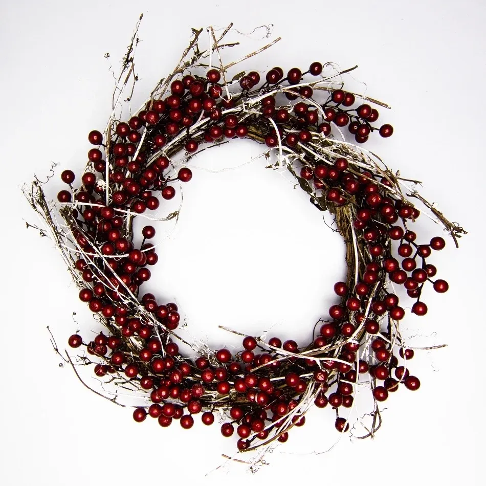 Christmas door wreath made of red berries, 40 cm, natural