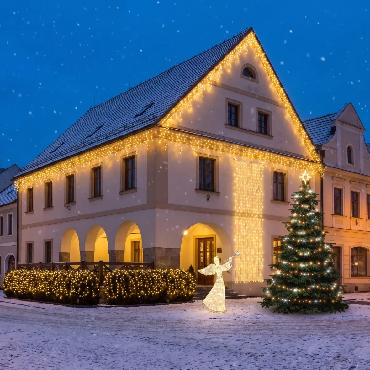Christmas Set for Hotels: Sparkling Facade and Curtain, 3–5 m "Flash" Tree, 16 × 3 m "Flash" Icicles, 122 cm 3D LED Angel, Warm White with "Flash"
