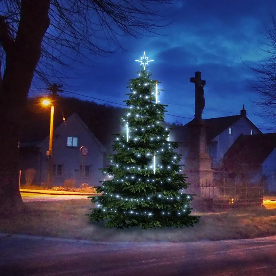 LED light set for Christmas trees 3-5 m high, icy white with falling snow